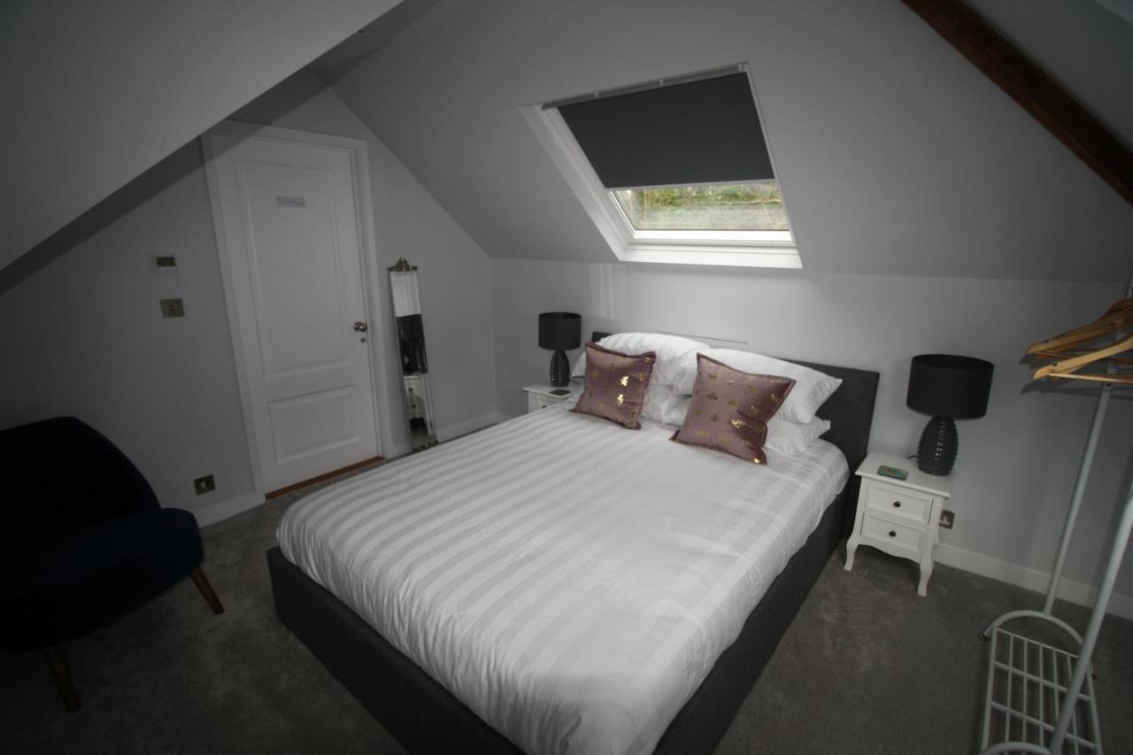 Ryefield Cottage - Luxurious Self-Catered Holiday Cottage With A Log Burner Chichester Exterior photo