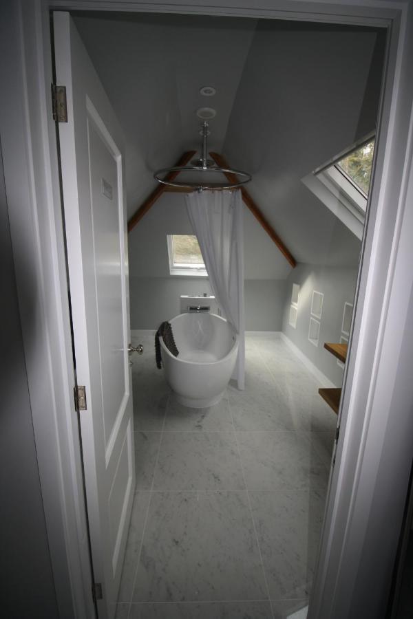 Ryefield Cottage - Luxurious Self-Catered Holiday Cottage With A Log Burner Chichester Exterior photo